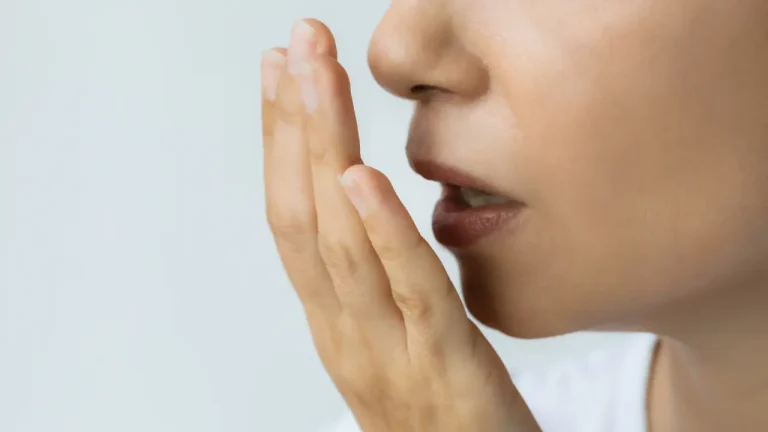 cómo quitar el mal aliento en la boca